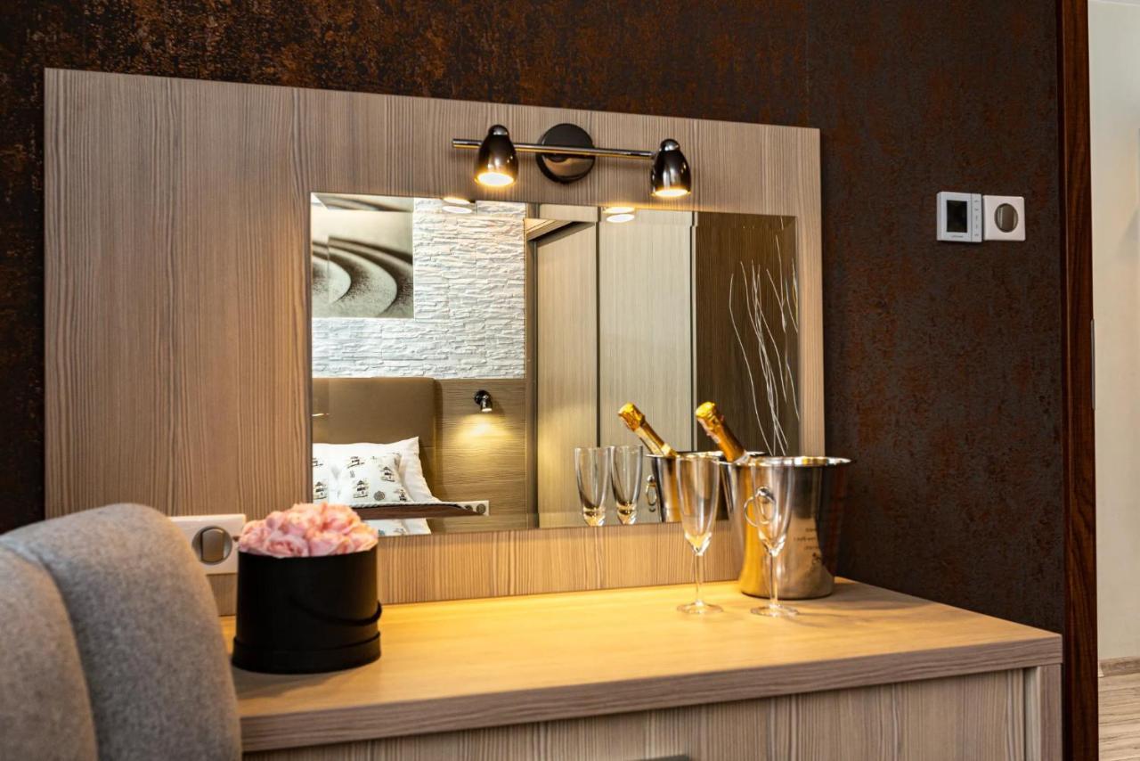 Apartamenty Czarny Kormoran Hel Exterior foto